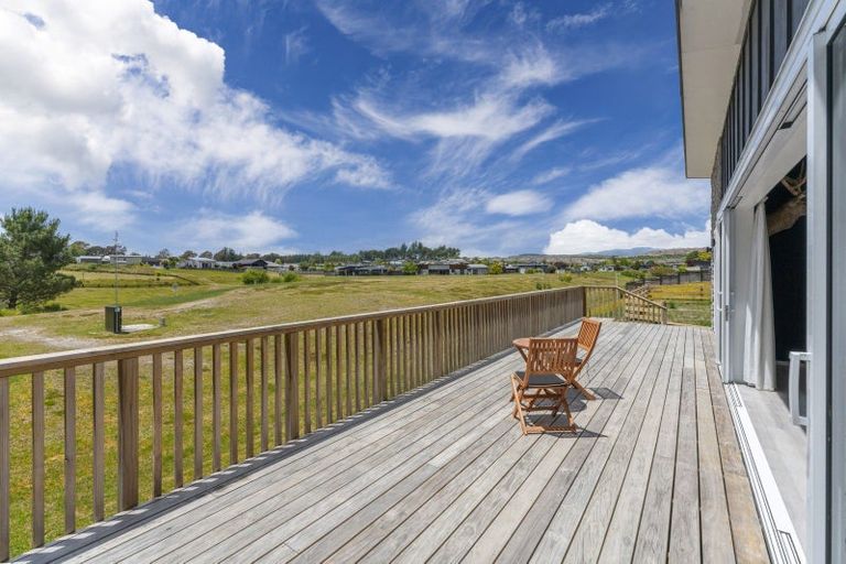 Photo of property in 20 Komahimahi Way, Motuoapa, 3382