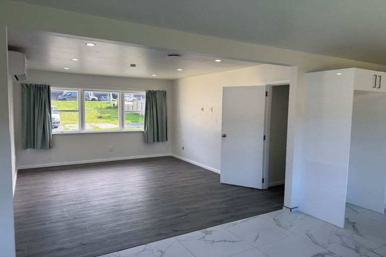 Photo of property in 11 Main Road, Wainuiomata, Lower Hutt, 5014