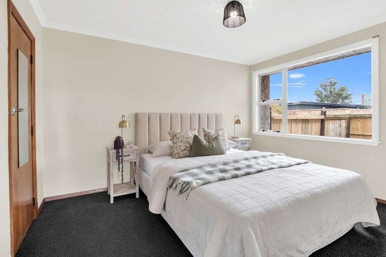 Photo of property in 2/84 Linton Street, West End, Palmerston North, 4410