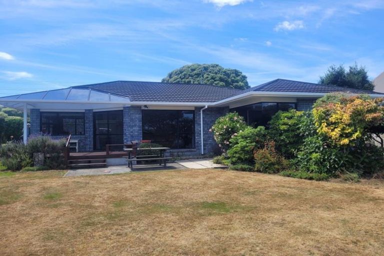 Photo of property in 52 Paynters Avenue, Strandon, New Plymouth, 4312