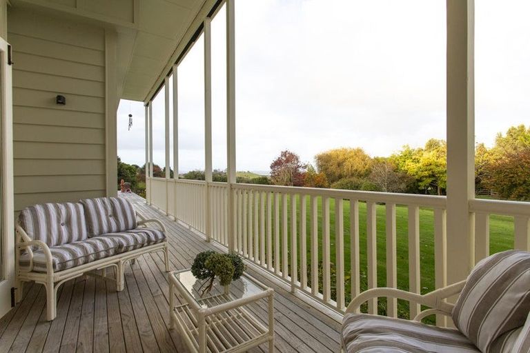 Photo of property in 26 Crosland Road, South Head, Helensville, 0874