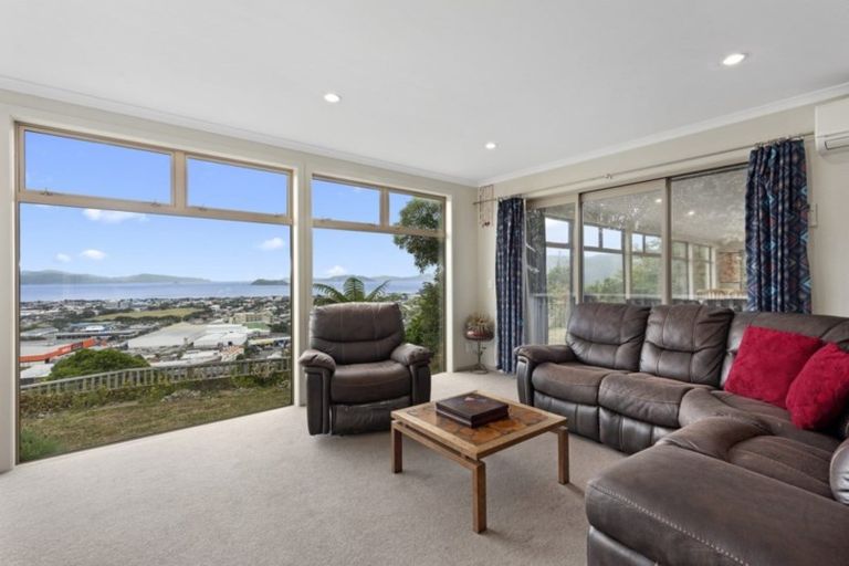 Photo of property in 11a Chestnut Grove, Maungaraki, Lower Hutt, 5010