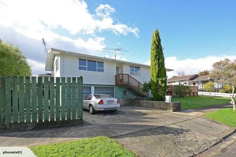 Photo of property in 1 Topeka Grove, Totara Park, Upper Hutt, 5018