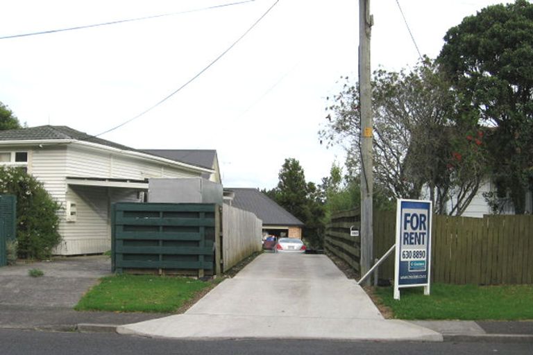 Photo of property in 305 Royal Road, Massey, Auckland, 0614