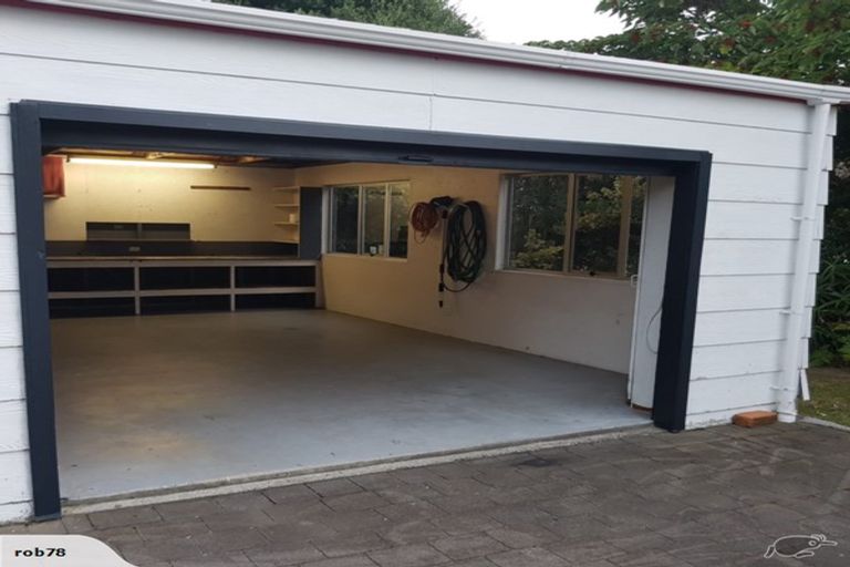 Photo of property in 76 Resolution Road, Welcome Bay, Tauranga, 3112