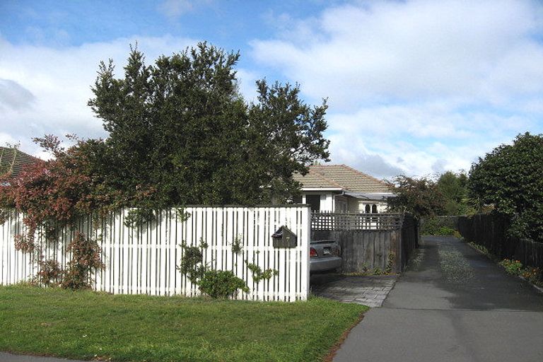 Photo of property in 2/7 Worthy Street, Ilam, Christchurch, 8041