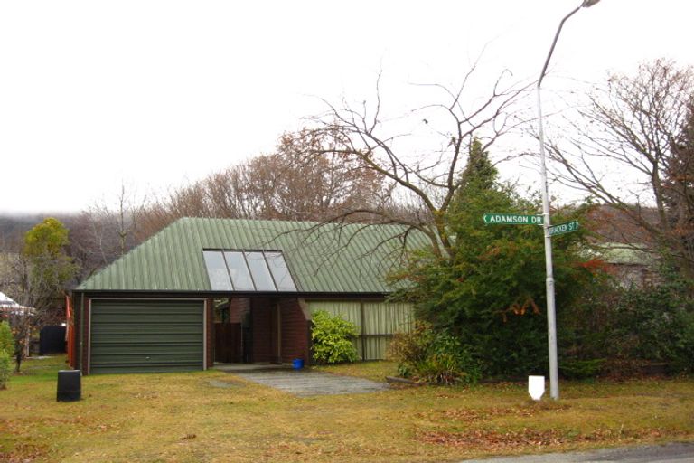 Photo of property in 45 Adamson Drive, Arrowtown, 9302