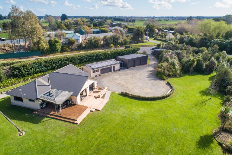 Photo of property in 49 Parrs Road, Bunnythorpe, Palmerston North, 4470