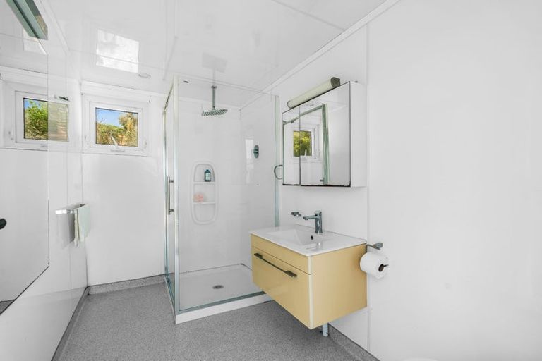 Photo of property in 16 Toetoe Road, Otaika, Whangarei, 0170