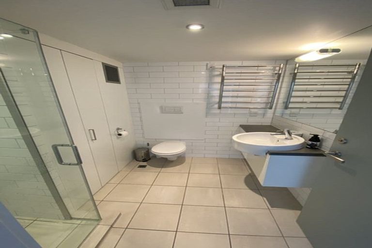 Photo of property in The Capital, 14/370 Oriental Parade, Oriental Bay, Wellington, 6011