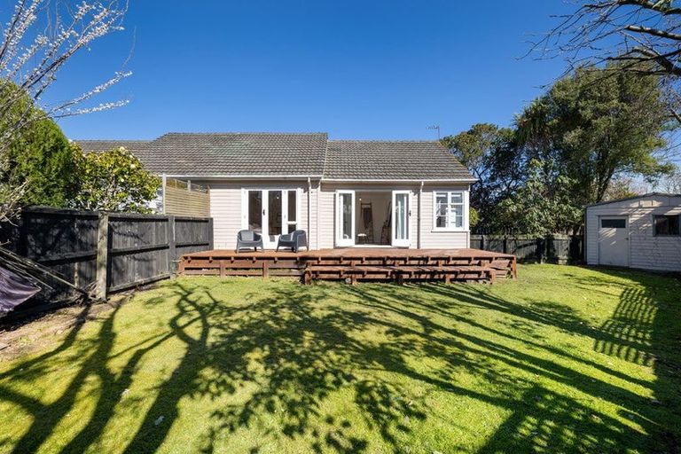 Photo of property in 16 Balgay Street, Upper Riccarton, Christchurch, 8041