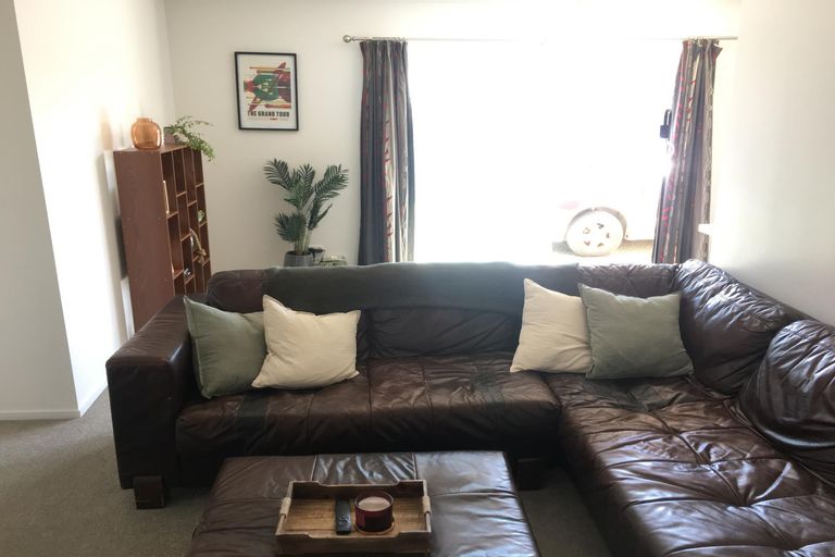 Photo of property in 505 Featherston Street, Roslyn, Palmerston North, 4414