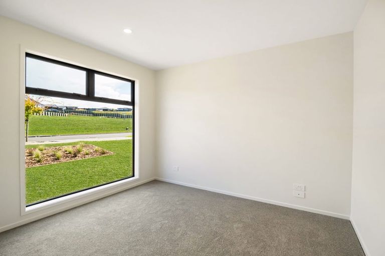 Photo of property in 27 Korora Crescent, Omokoroa, 3114