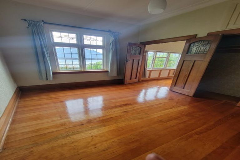 Photo of property in 10 Ramsay Street, Dalmore, Dunedin, 9010