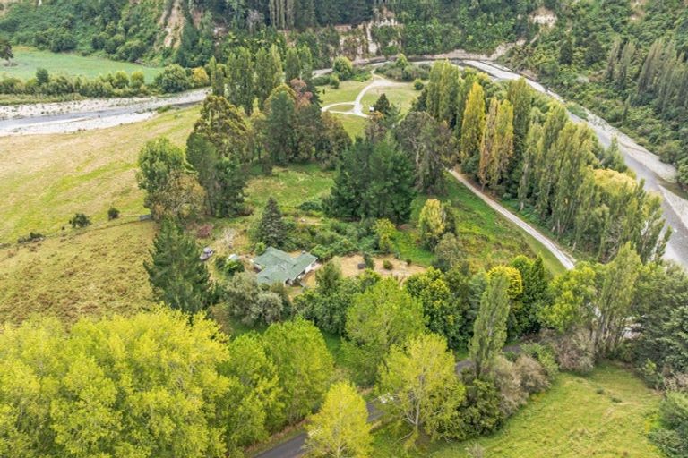 Photo of property in 244 Londons Ford Road, Pohangina, Feilding, 4777