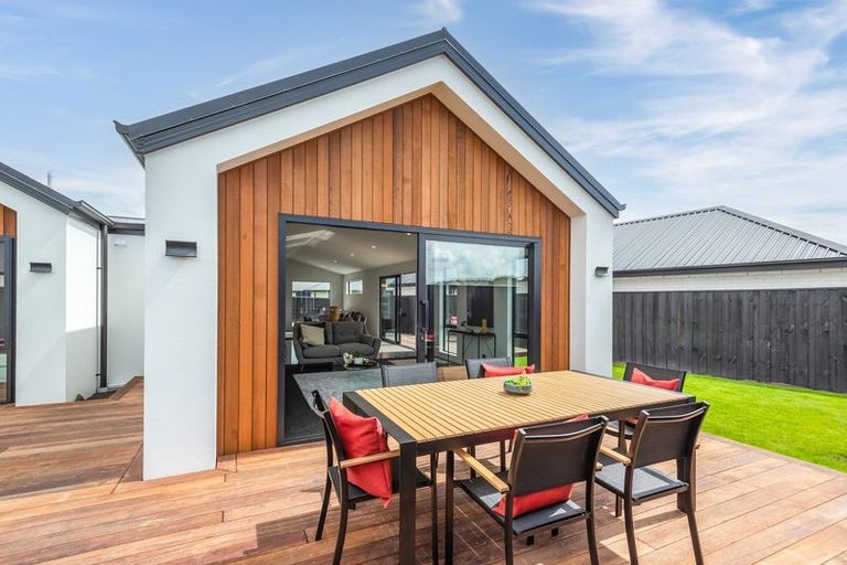 Photo of property in 27 Reece Place, Marshland, Christchurch, 8051