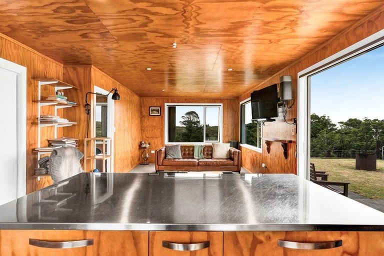 Photo of property in 242 Henwood Road, Paraite, New Plymouth, 4372