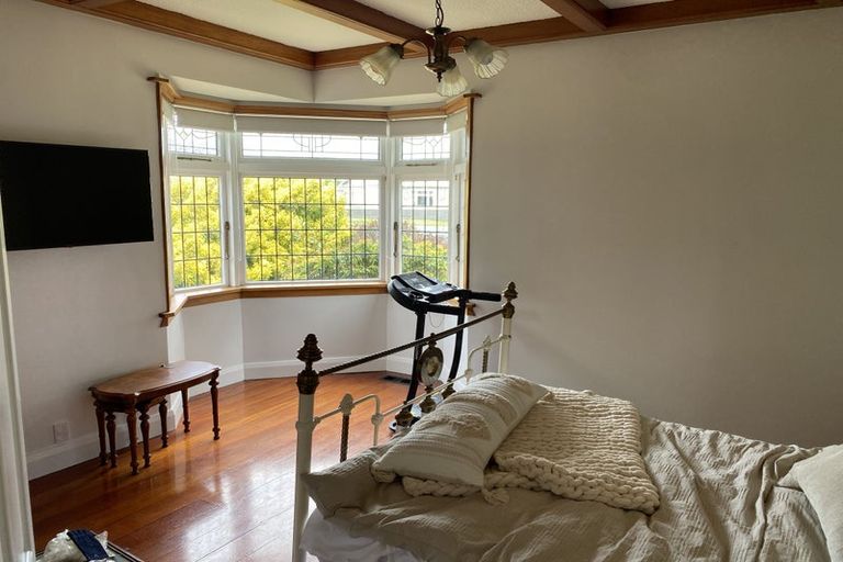 Photo of property in 1 Para Street, Miramar, Wellington, 6022