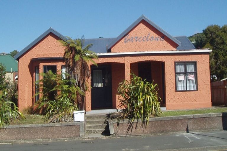 Photo of property in 857 Cumberland Street, North Dunedin, Dunedin, 9016