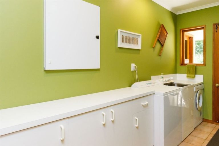 Photo of property in 516 Turitea Road, Turitea, Palmerston North, 4472