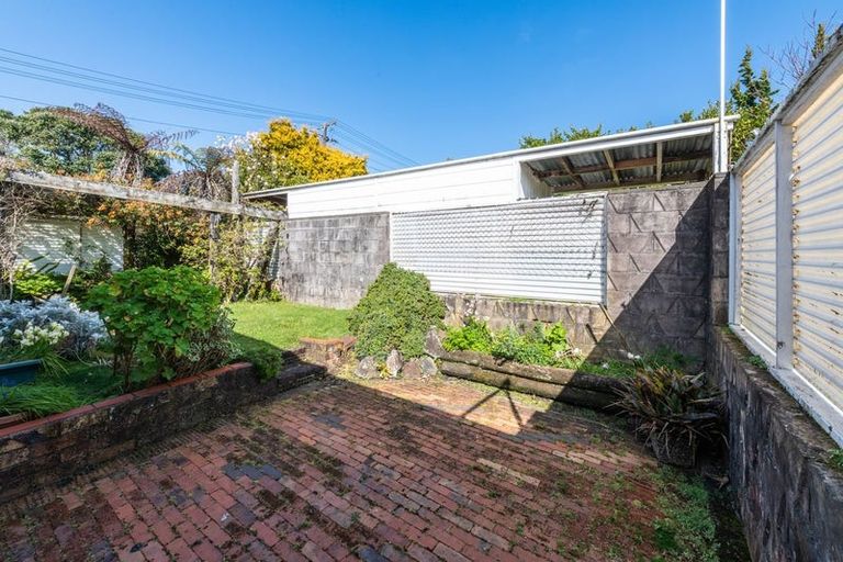 Photo of property in 69 Willerton Avenue, New Lynn, Auckland, 0600