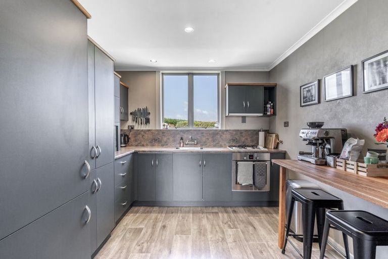 Photo of property in 62 Oteramika Road, Rockdale, Invercargill, 9812