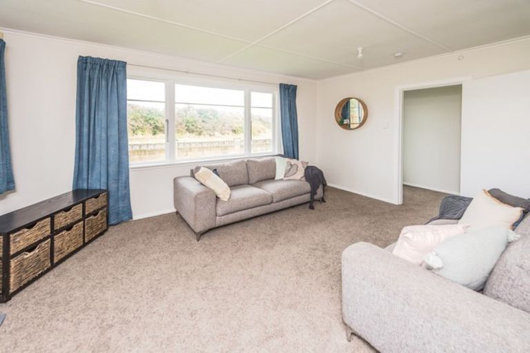 Photo of property in 9a Bamber Street, Castlecliff, Whanganui, 4501