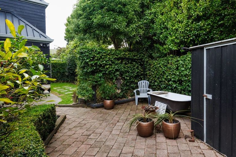 Photo of property in 8 Caccia Birch Lane, Hokowhitu, Palmerston North, 4410