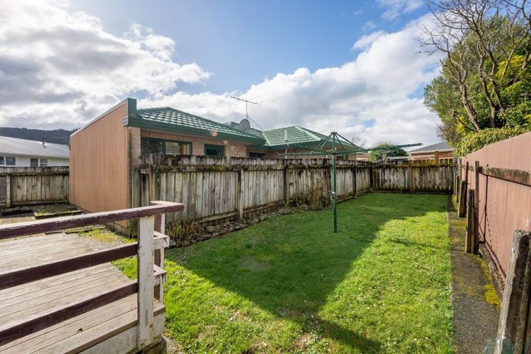 Photo of property in 20 Oxford Crescent, Ebdentown, Upper Hutt, 5018