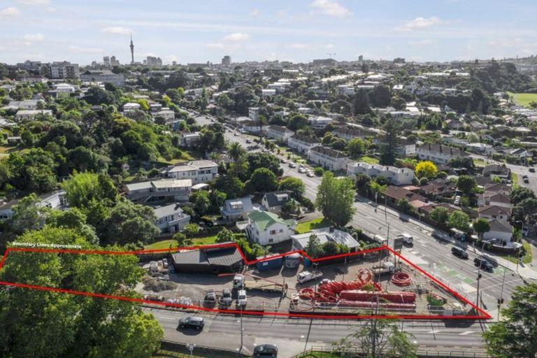 Photo of property in 729 Great North Road, Grey Lynn, Auckland, 1021