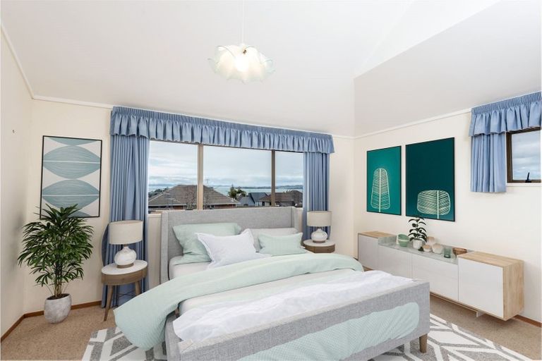 Photo of property in 1/47 Uxbridge Road, Mellons Bay, Auckland, 2014