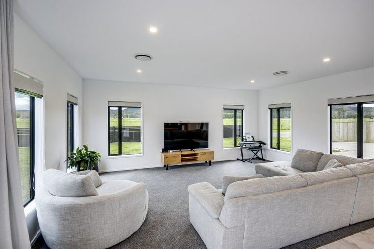 Photo of property in 29 Pohutukawa Drive, Eskdale, Napier, 4182