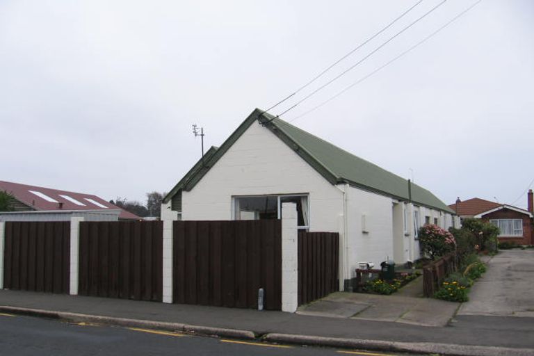 Photo of property in 17 Oxford Street, South Dunedin, Dunedin, 9012