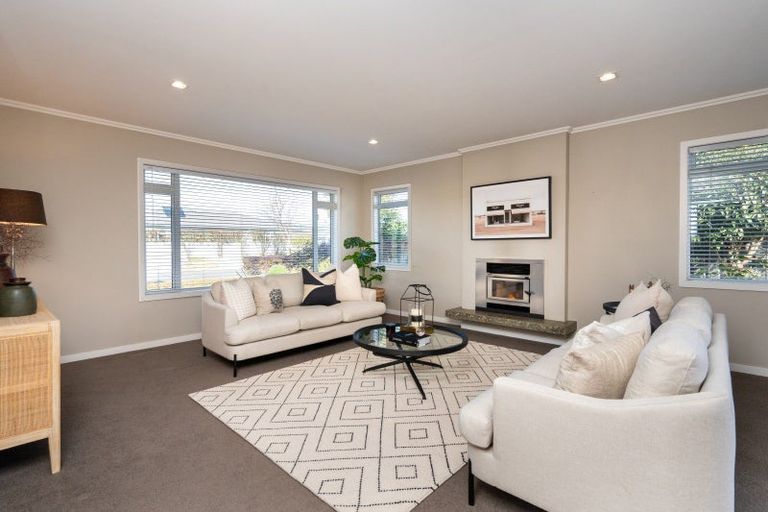 Photo of property in 8 Te Heipora Place, Havelock North, 4130