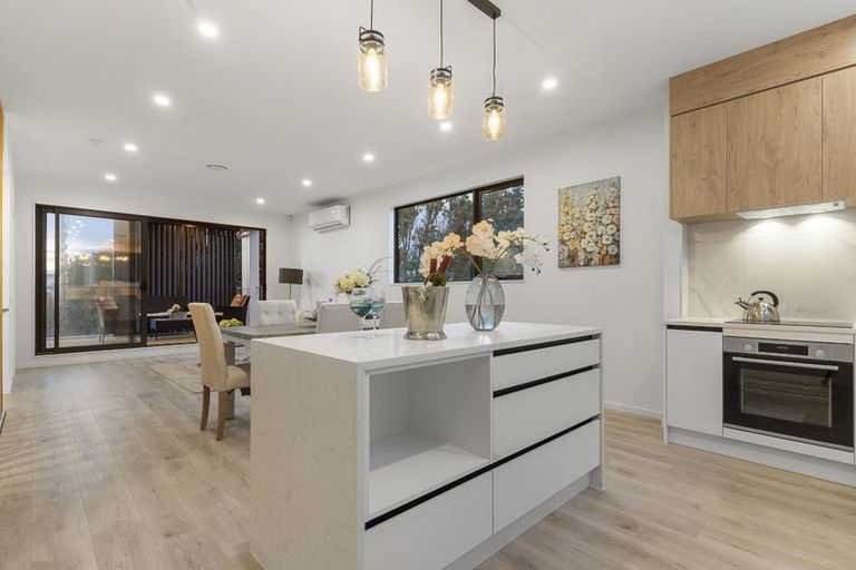 Photo of property in 8/14 Williamson Avenue, Belmont, Auckland, 0622
