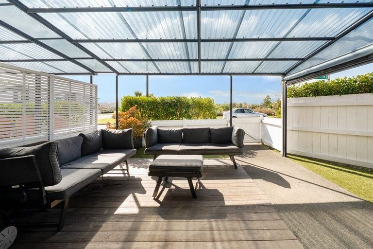 Photo of property in 18 Kopuru Road, Whenuapai, Auckland, 0618