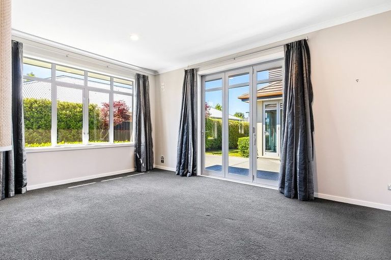 Photo of property in 5 Applefield Court, Northwood, Christchurch, 8051