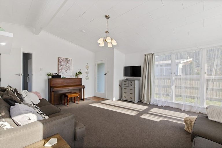 Photo of property in 50 Kea Street, Selwyn Heights, Rotorua, 3015