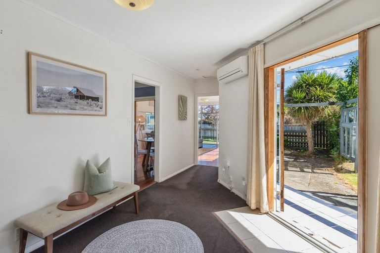 Photo of property in 44 Menin Road, Raumati South, Paraparaumu, 5032