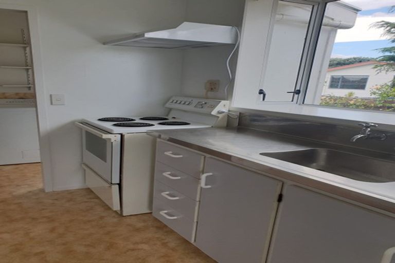 Photo of property in 28a Cypress Grove, Paraparaumu, 5032