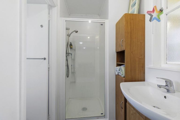 Photo of property in 72 Tiro Tiro Road, Levin, 5510