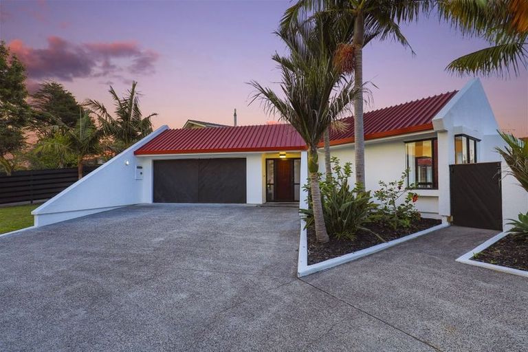 Photo of property in 20 Taitua Drive, Te Atatu South, Auckland, 0610