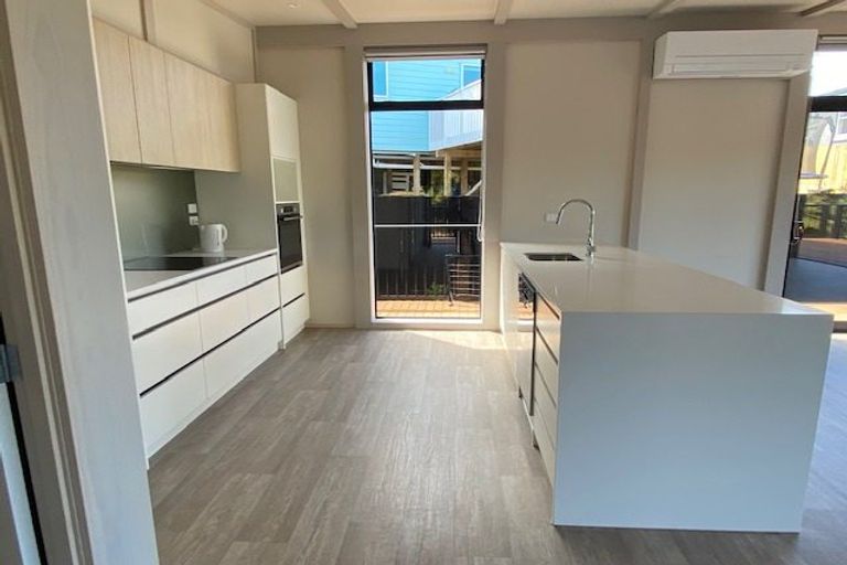 Photo of property in 36b Everard Avenue, Army Bay, Whangaparaoa, 0930