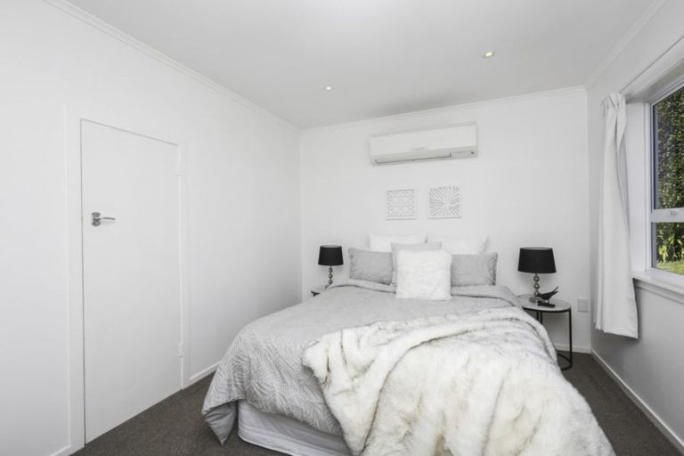 Photo of property in 66 Huatoki Street, Vogeltown, New Plymouth, 4310