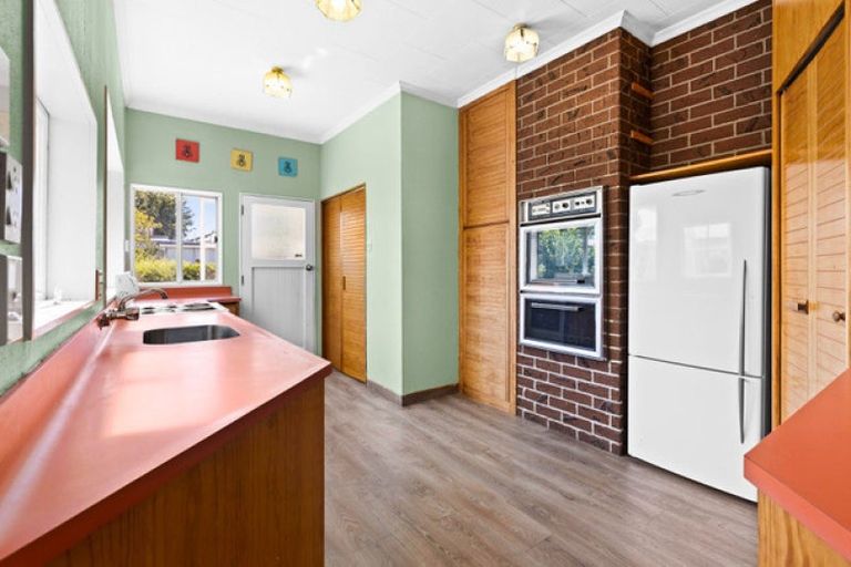 Photo of property in 402 Massey Street, Akina, Hastings, 4122