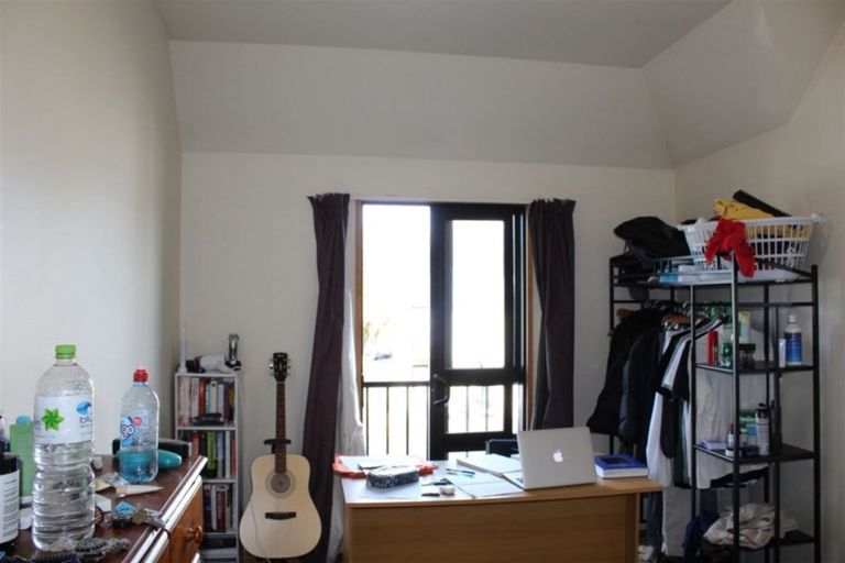 Photo of property in 2c Forth Street, North Dunedin, Dunedin, 9016