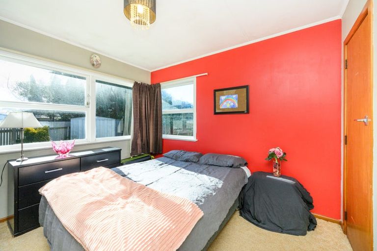Photo of property in 33 Apollo Parade, Milson, Palmerston North, 4414