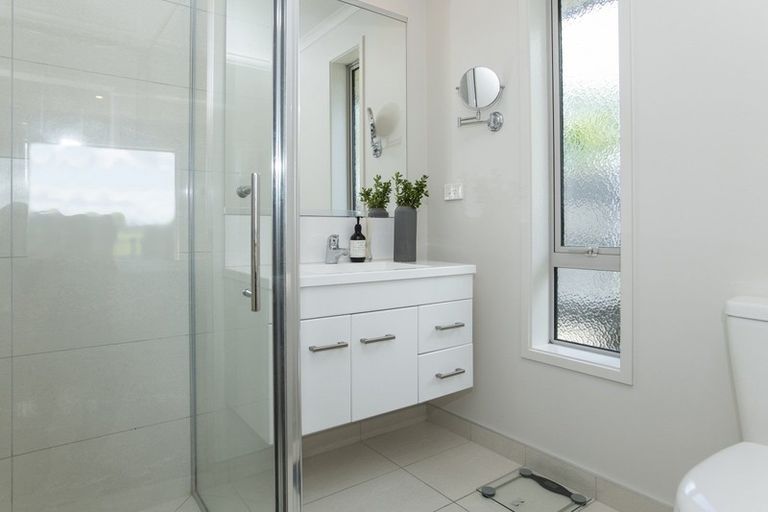 Photo of property in 25 Gwyneth Place, Riverdale, Gisborne, 4010