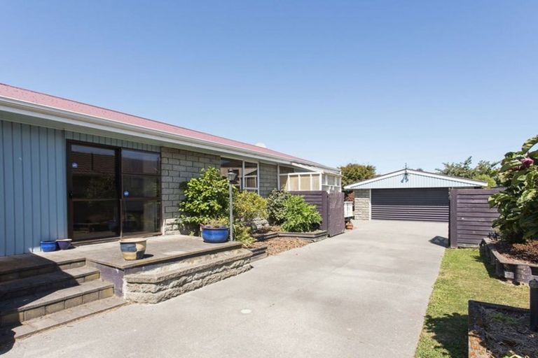 Photo of property in 15 Cunningham Place, Halswell, Christchurch, 8025