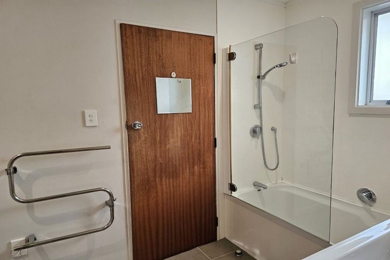 Photo of property in 6 Cluny Road, Plimmerton, Porirua, 5026